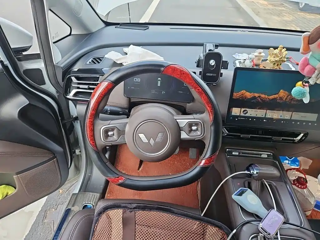 Wuling Motors Xingguang 730 2026 2025 Model Base Version