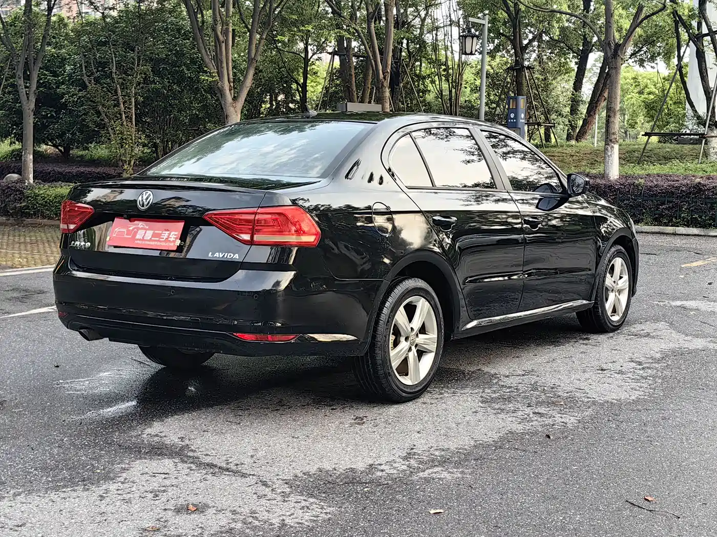 Volkswagen Lavida 2017 1.6L Automatic Trend Edition фото 13