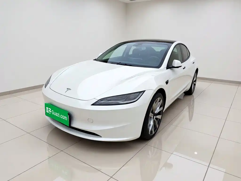 Tesla Model 3 2023
