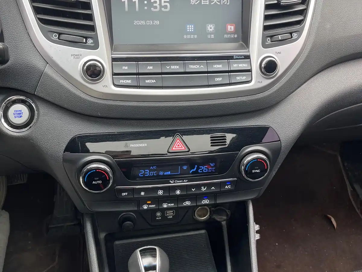 HYUNDAI TUCSON