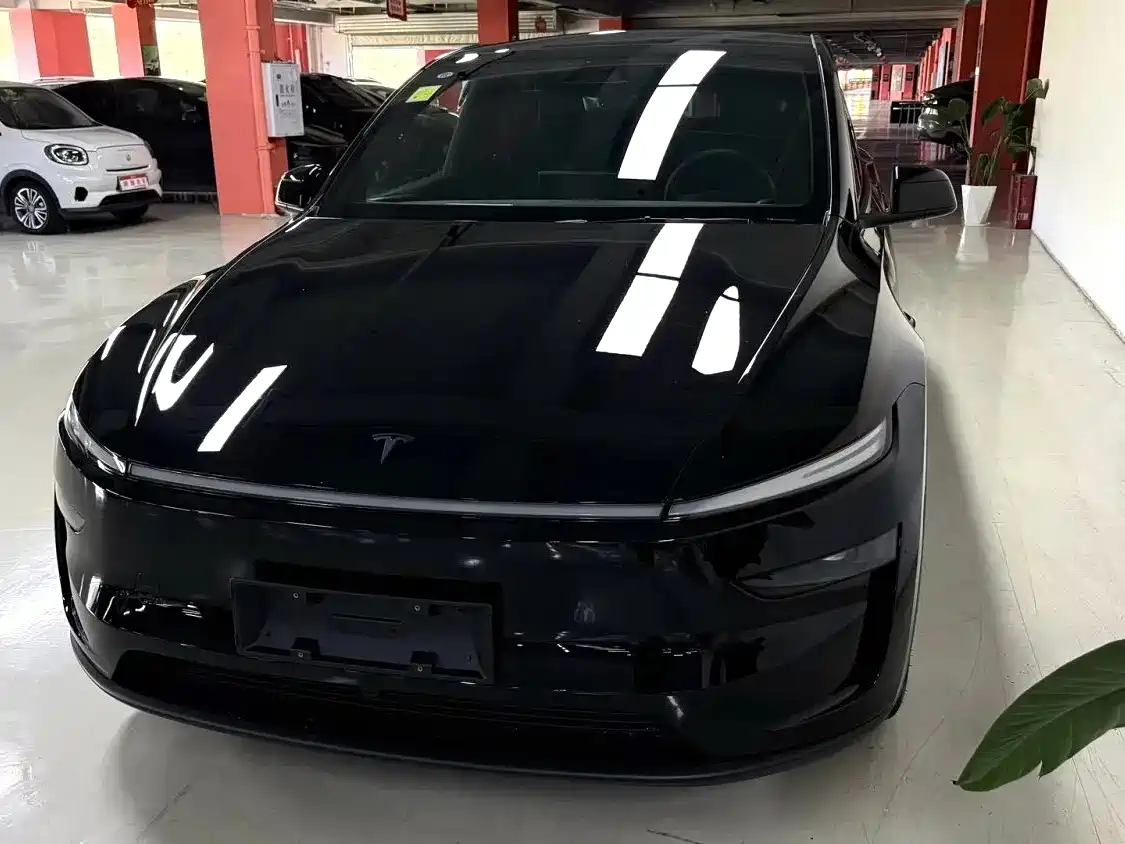 Tesla Model Y 2026 2026 Rear-Wheel Drive
