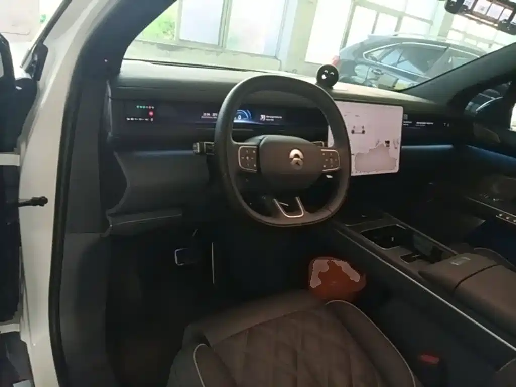 NIO ES8 2026 2025 Model 6-Seat Executive Luxury Edition