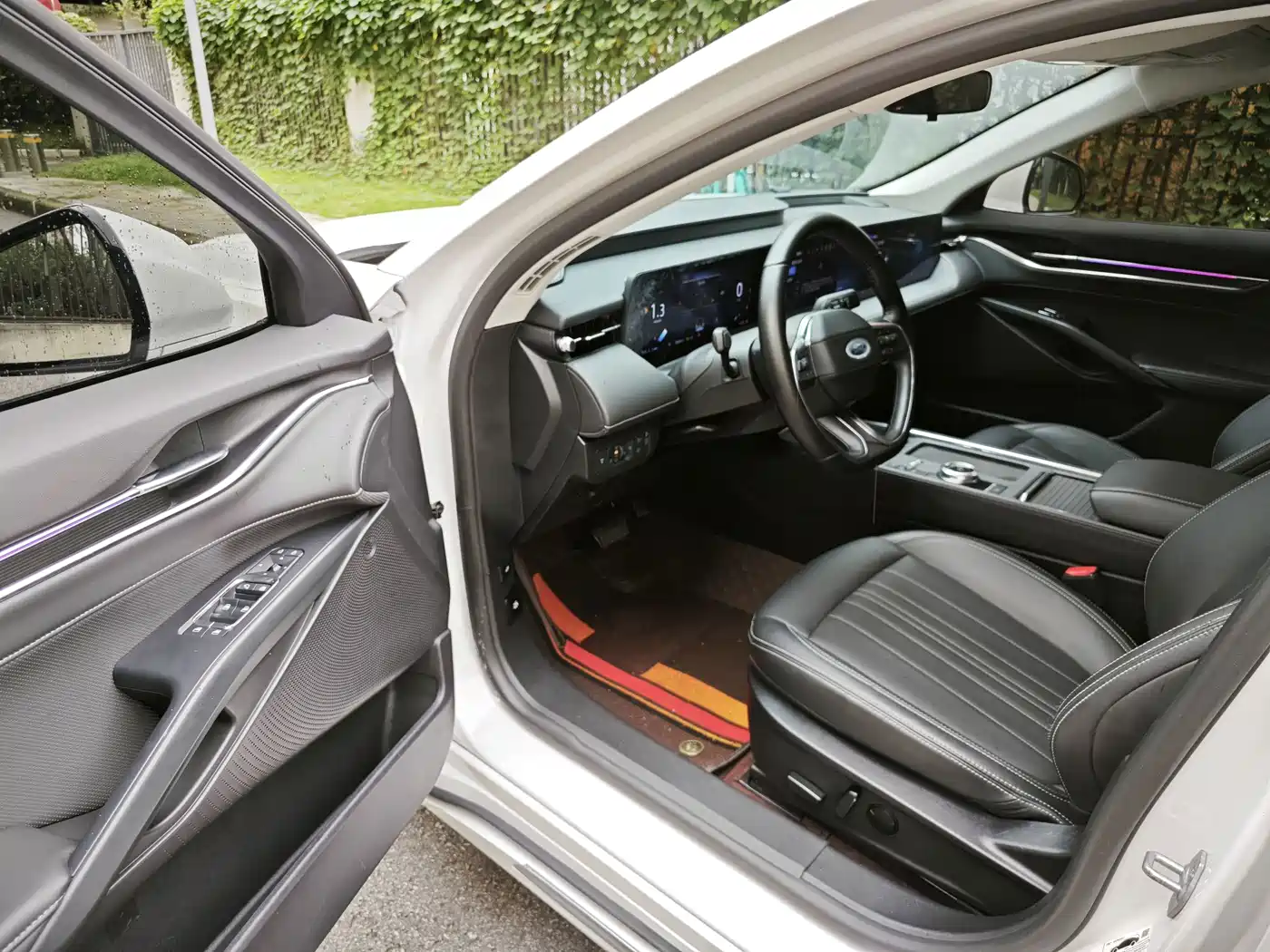 Ford Mondeo 2025 2025 1.5T EcoBoost Luxury