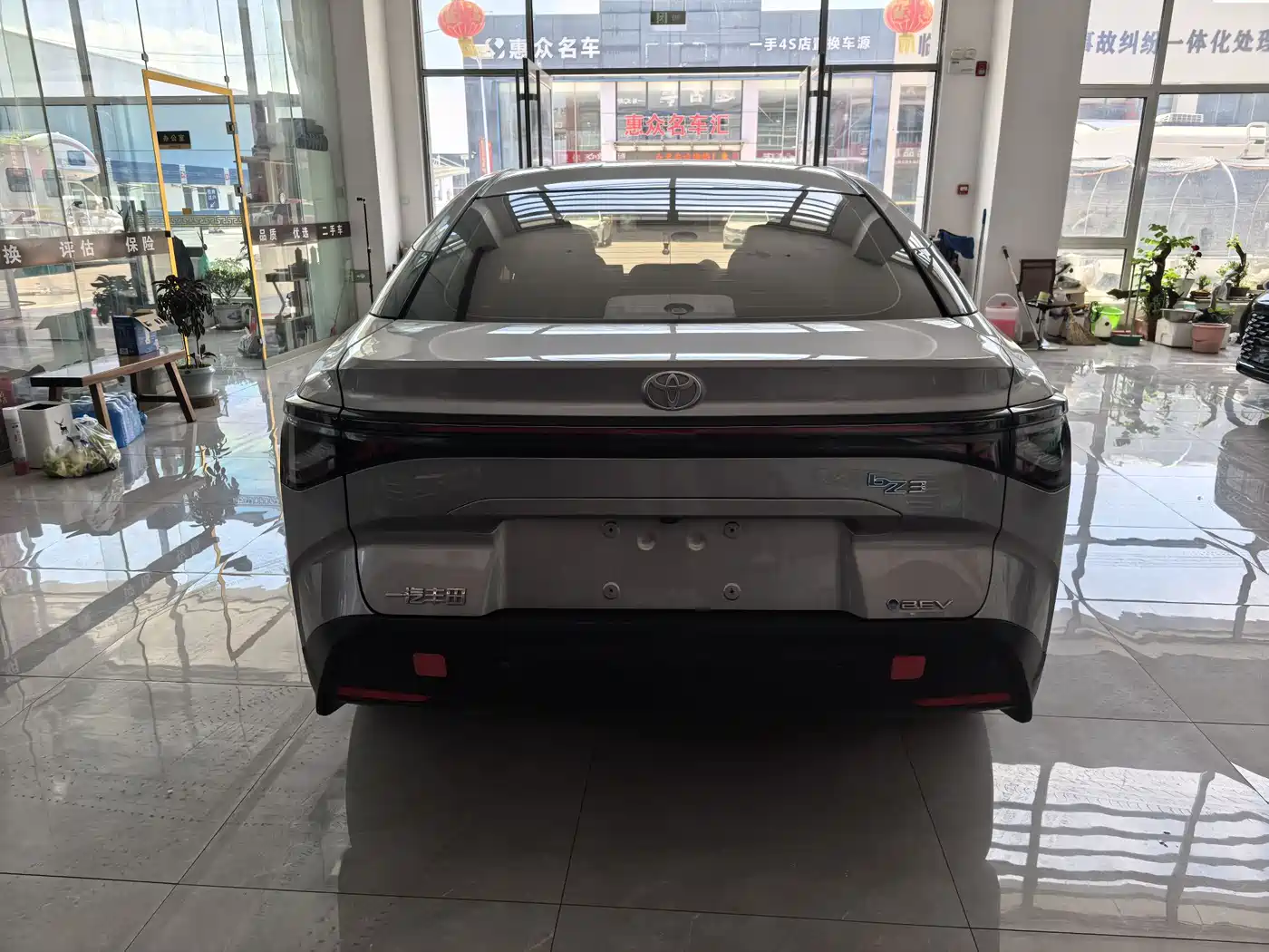 Toyota bZ3 2024 517km Elite PRO фото 5