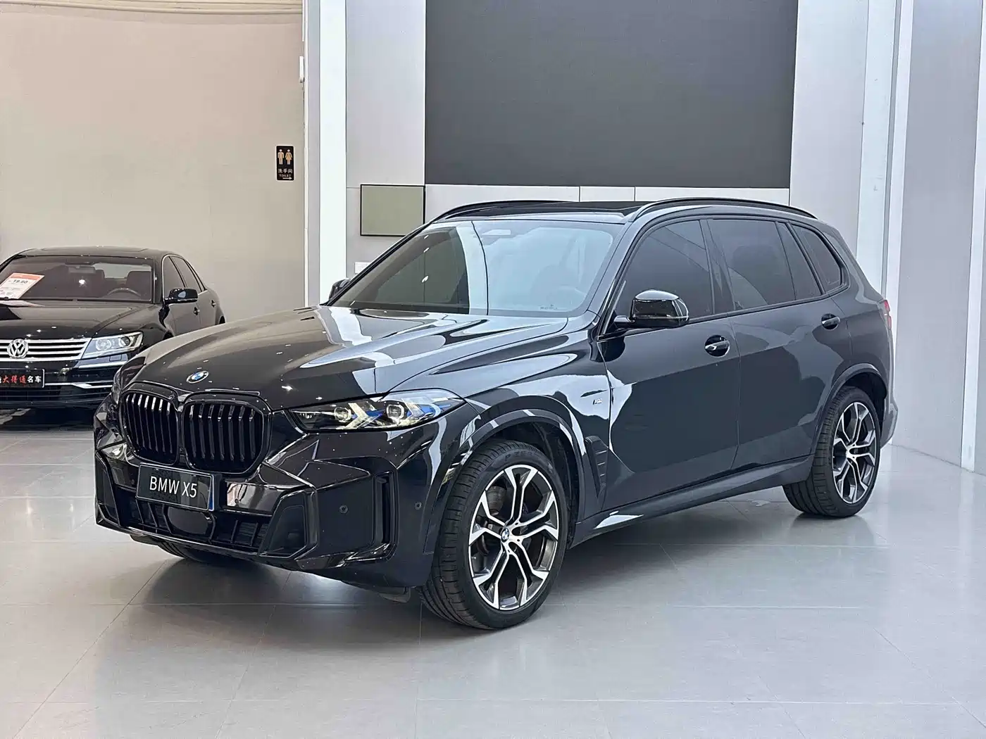 BMW X5 2026 2026 xDrive 40Li M Sport Night Edition Package