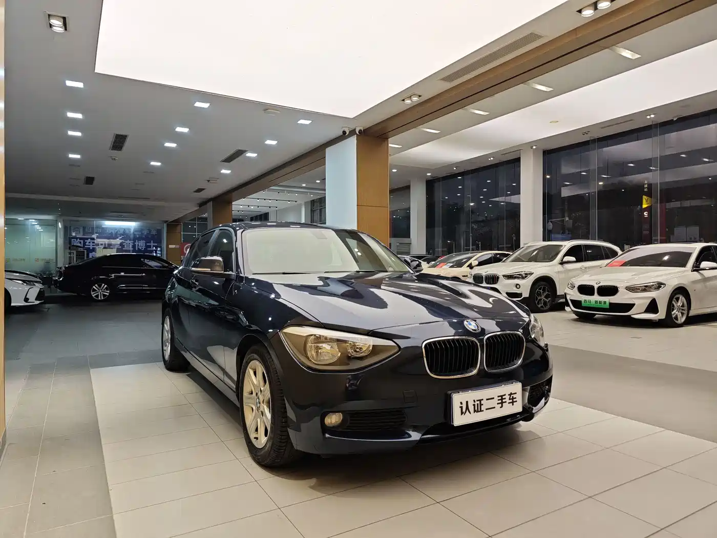 BMW 1 Series (Import) 2013 Facelift 116i Leading Model фото 4