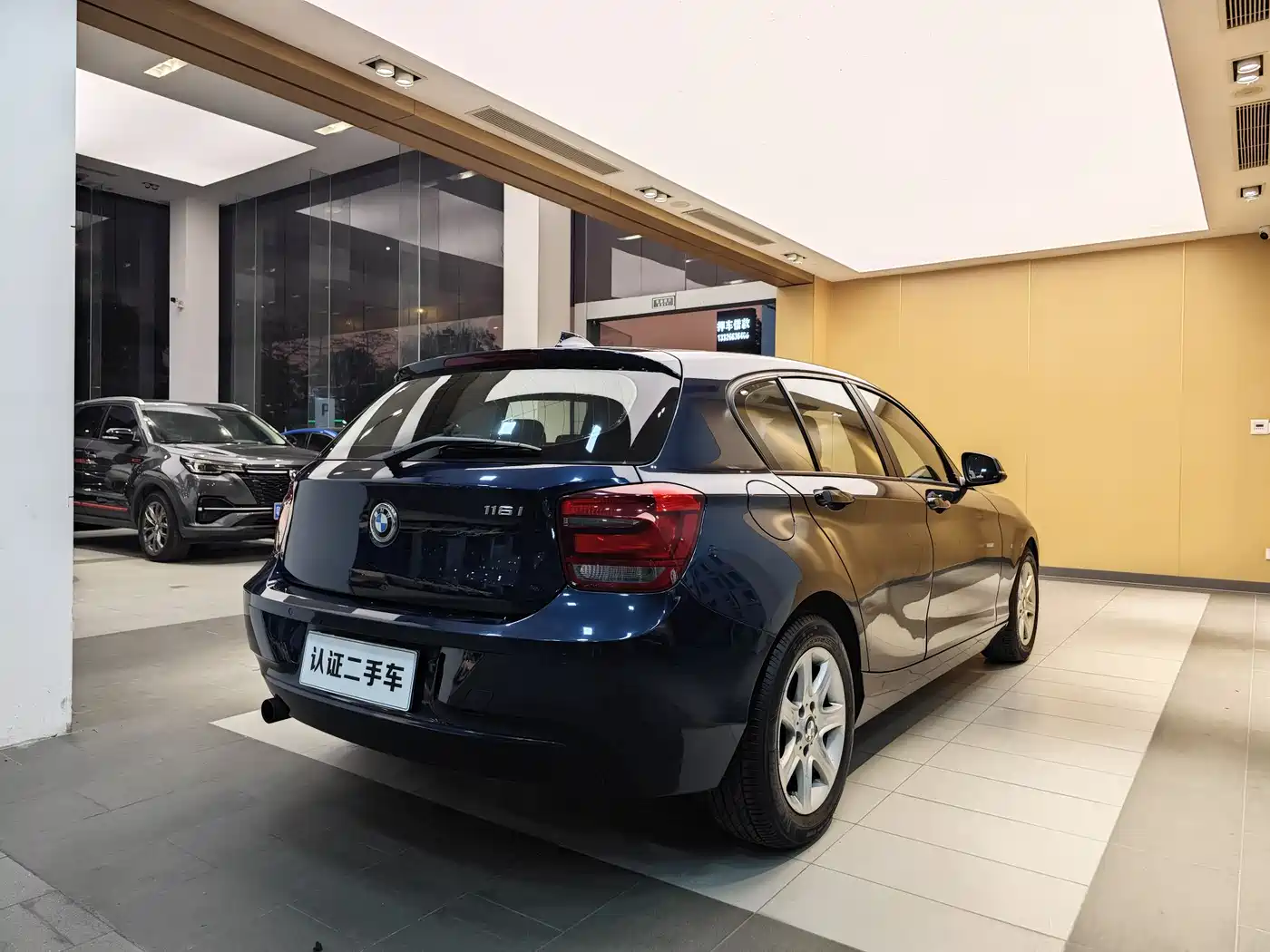 BMW 1 Series (Import) 2013 Facelift 116i Leading Model фото 28