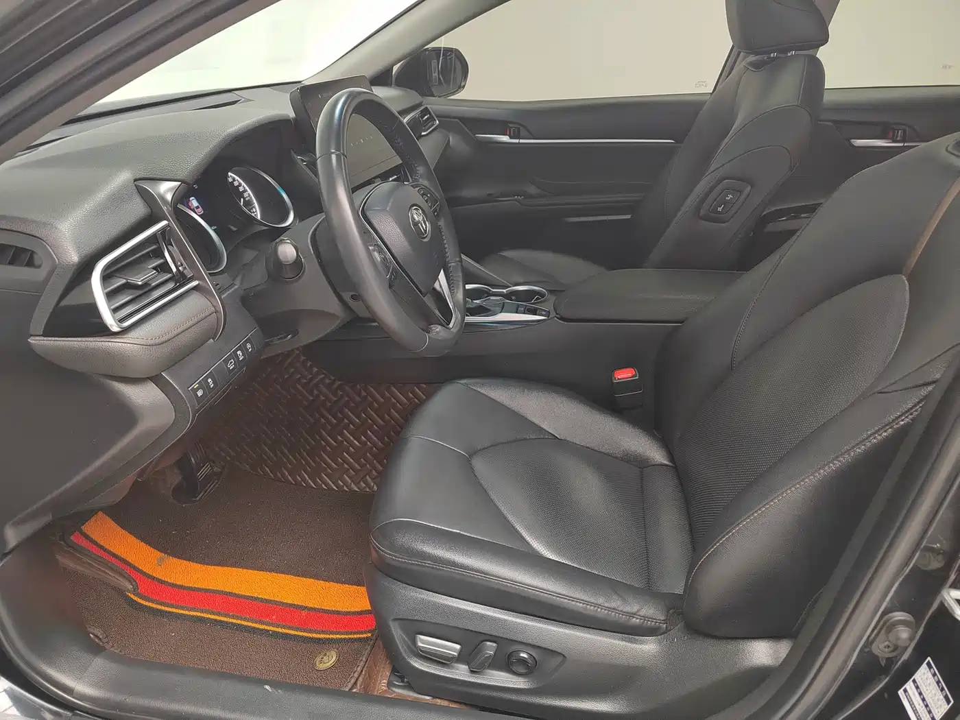 Toyota Camry 2021 2.0G Luxury Edition фото 13