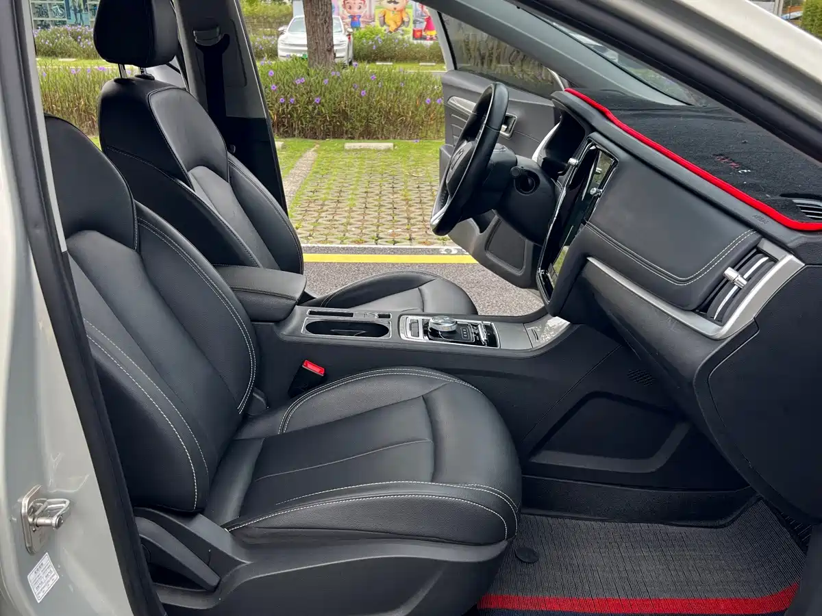 Roewe i6 New Energy 2019 2017 45T Hybrid Connected Smart Enjoyment Edition