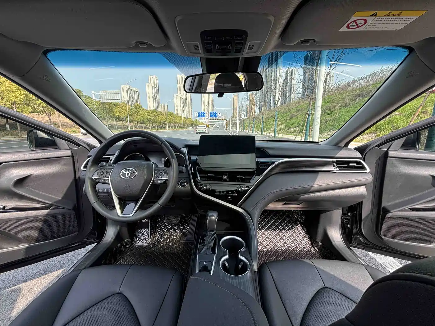 Toyota Camry 2023 2.0G Luxury Edition фото 4