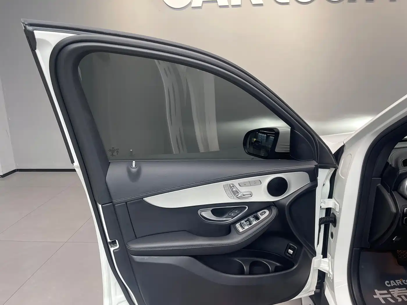 Mercedes-Benz GLC 2022 Facelift II GLC 260 L 4MATIC Sport Model фото 29