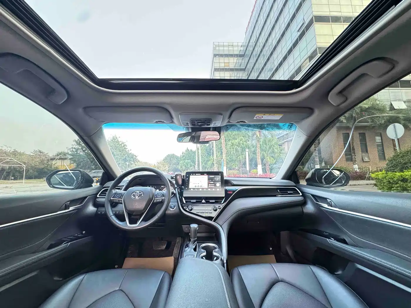 Toyota Camry 2022 2.0GVP Leading Edition фото 9