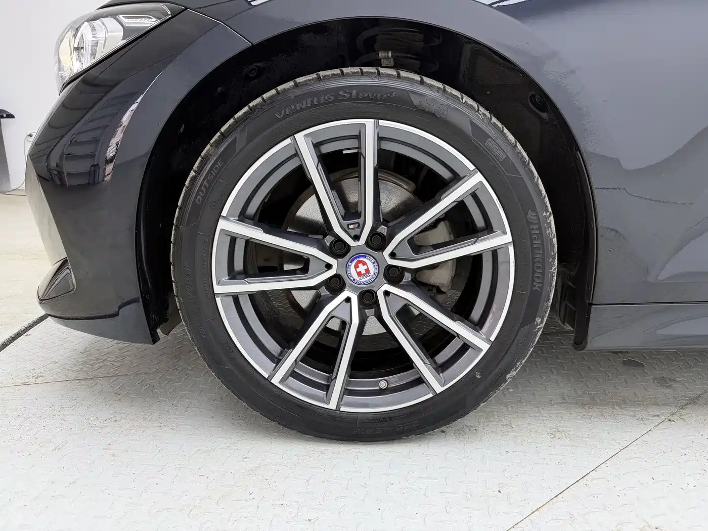BMW 3 Series 2023 320Li M Sport Package фото 17