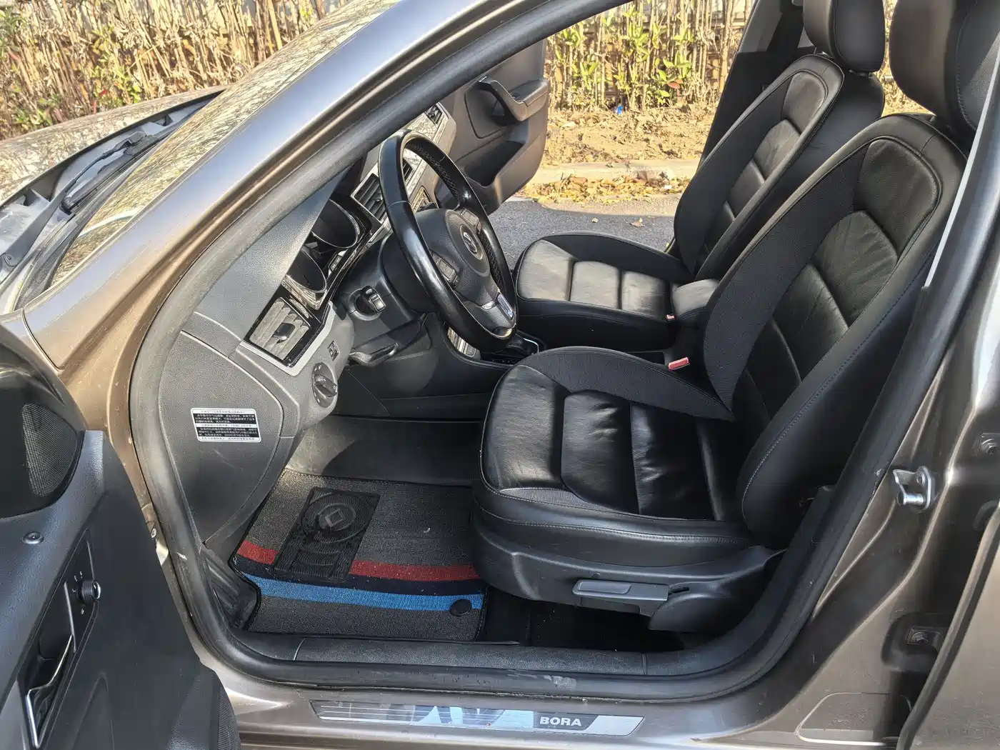 Volkswagen Bora 2015 Quality Edition 1.6L Automatic Comfort фото 3