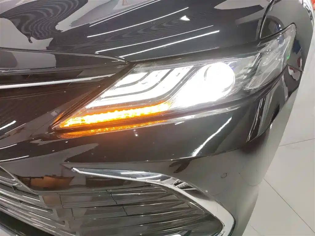 Toyota Camry 2023 2.0G Luxury Edition фото 18