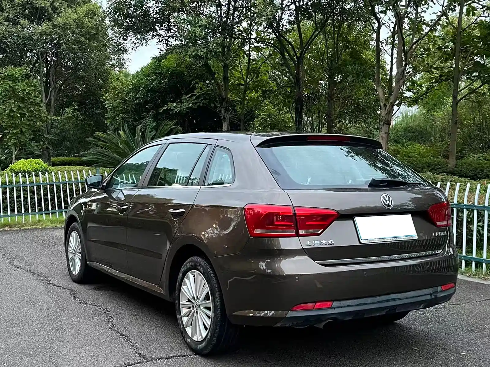 صورة 9 - Volkswagen Lavida Tour
