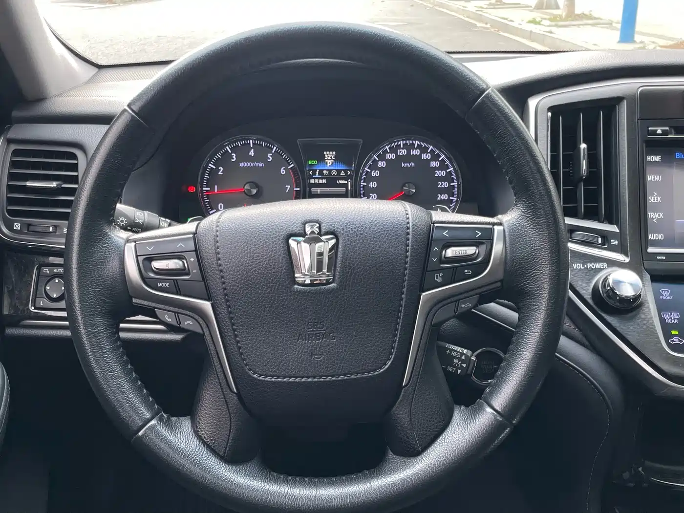 Toyota Crown 2018 2.0T Fashion Edition фото 16