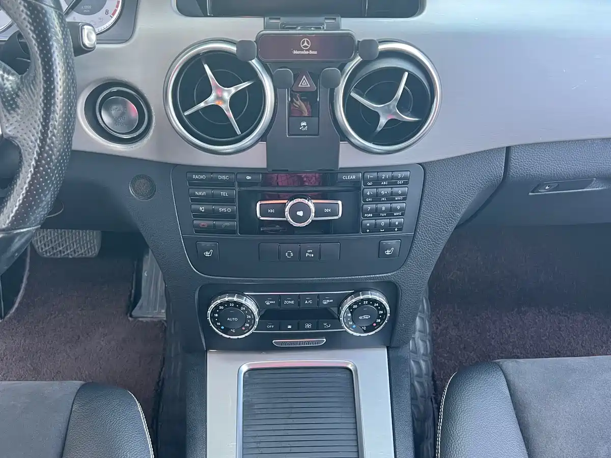 Mercedes-Benz GLK-Class 2015 GLK 300 4MATIC Fashion Ultimate Edition фото 15