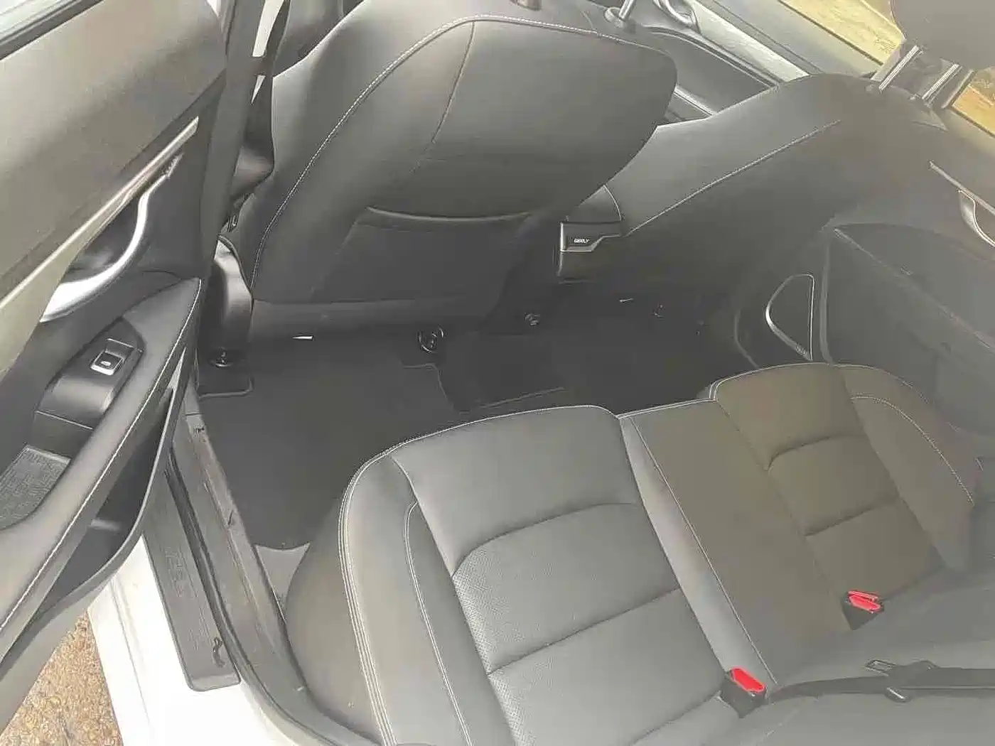 Photo 8 - Geely Emgrand