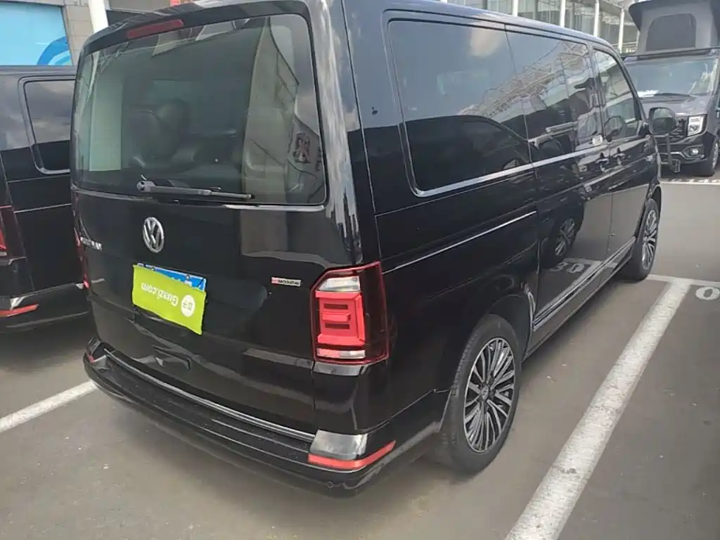 Volkswagen Multivan 2018 2018 2.0TSI 4WD Premium Edition 7-Seater