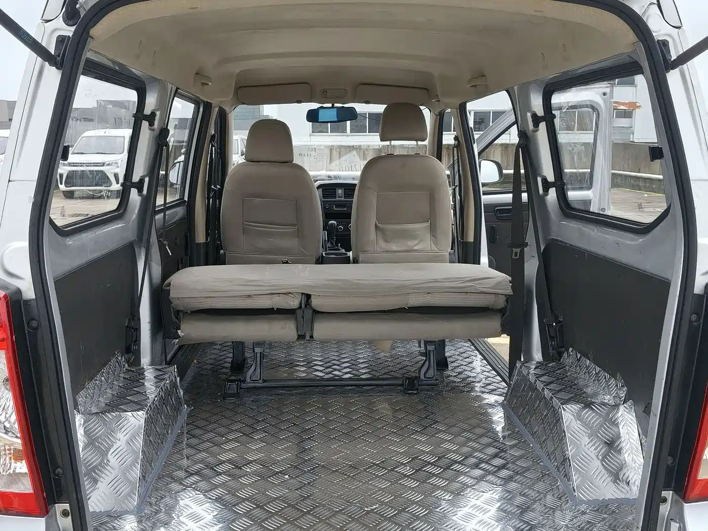 Wuling Motors Wuling Rongguang 2018 2017 1.2L Extended Basic