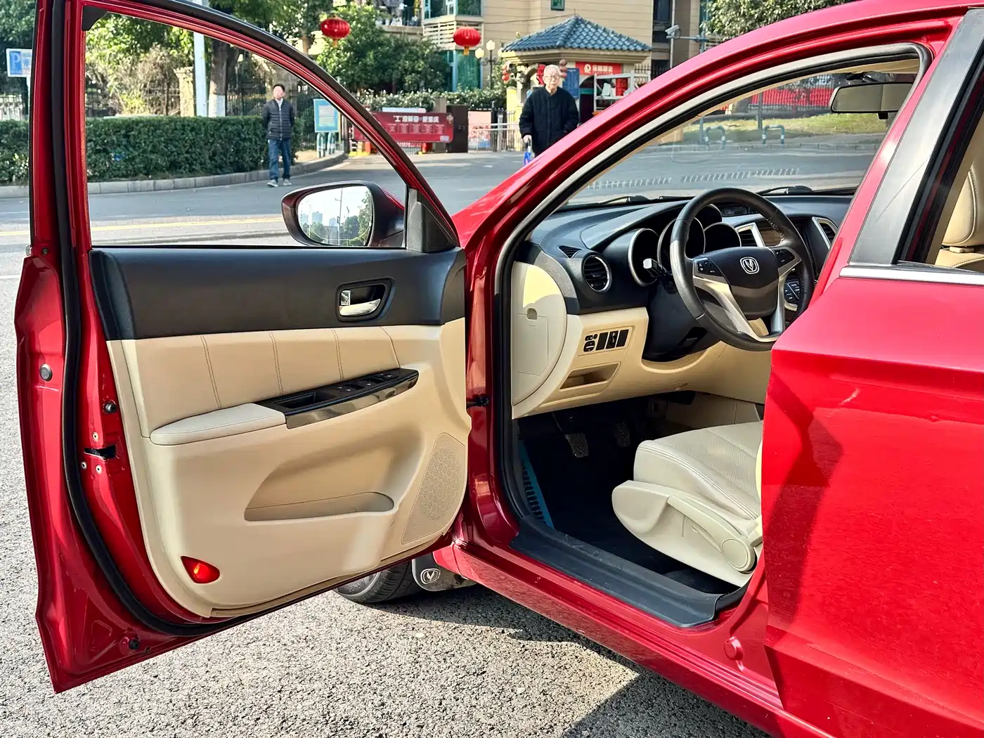 Фото 7 - Changan Eado