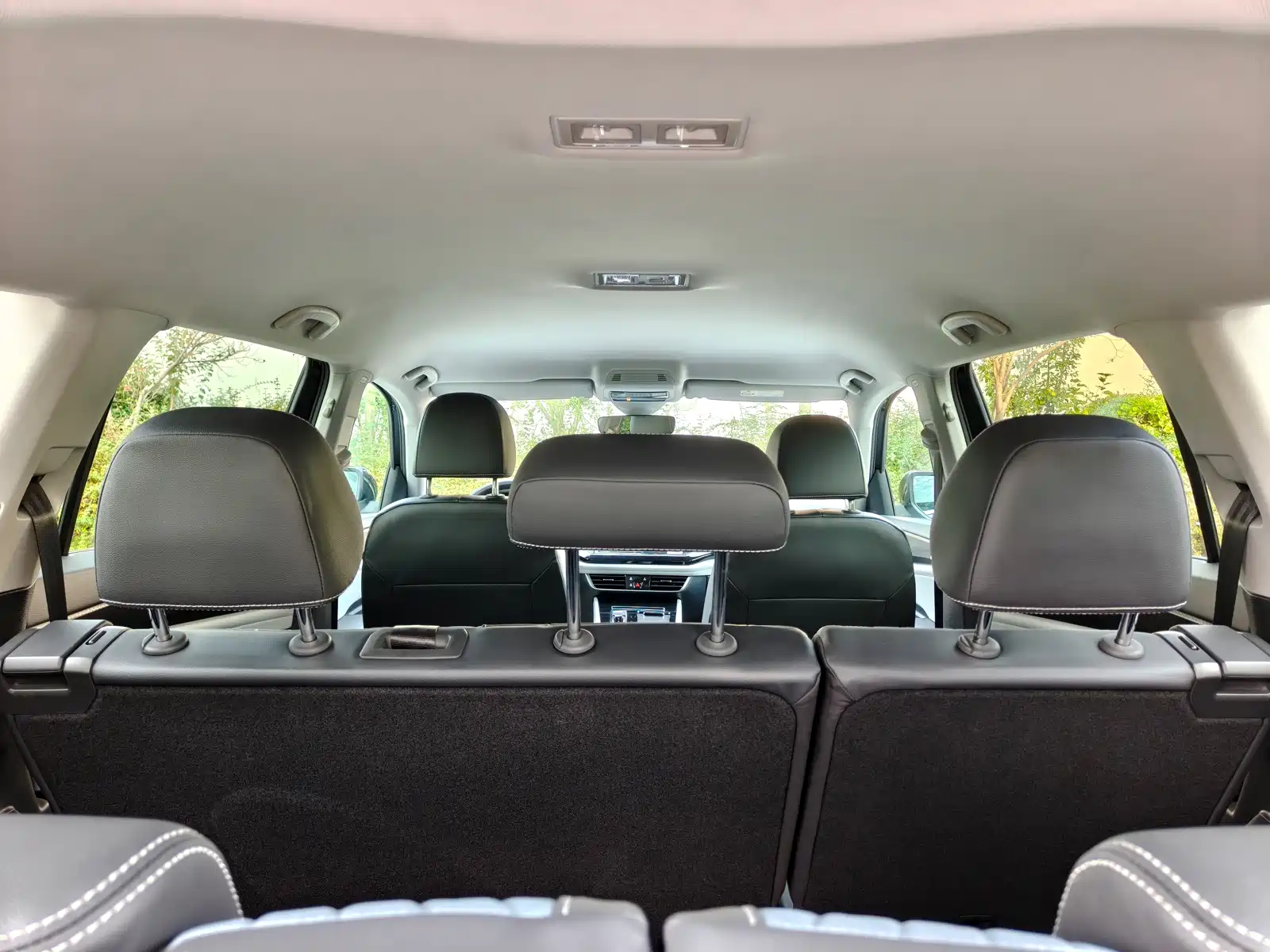 Photo 19 - Volkswagen Teramont
