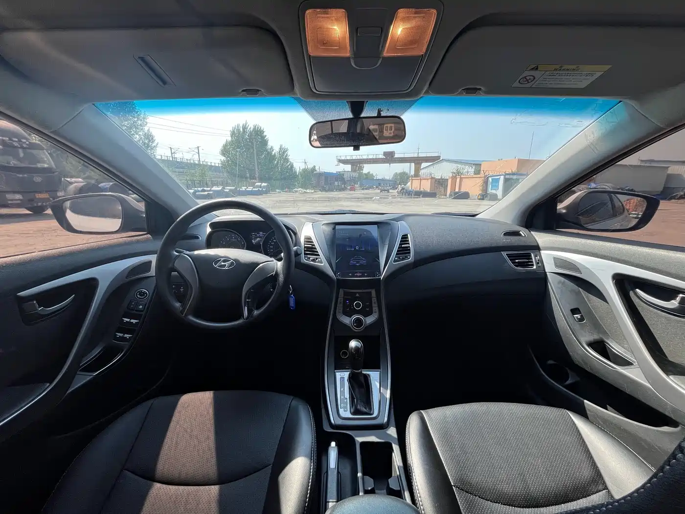Hyundai Langdong 2016 1.6L Automatic Smart Edition фото 5