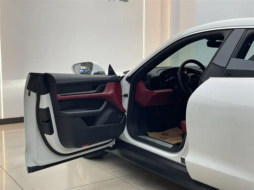 Porsche Taycan 2019 Taycan 4S фото 15