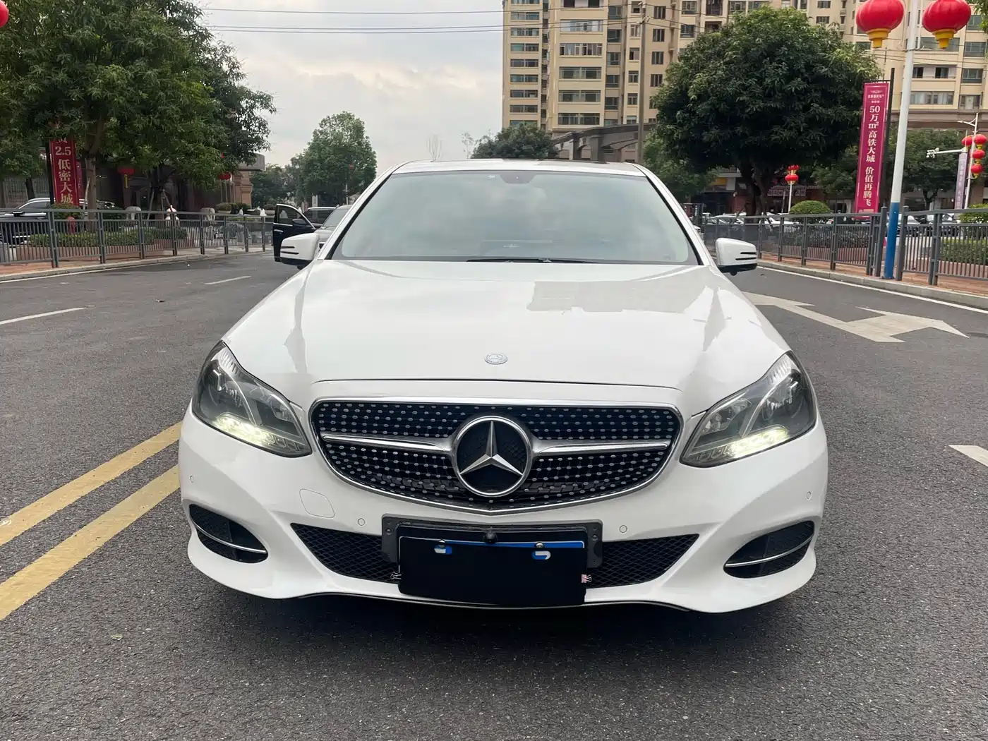 Mercedes-Benz E-Class 2014 E 260 L Sport фото 3