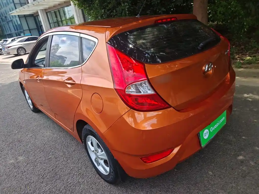 Hyundai Reina 2016 2014 Model 1.4L Automatic GLX