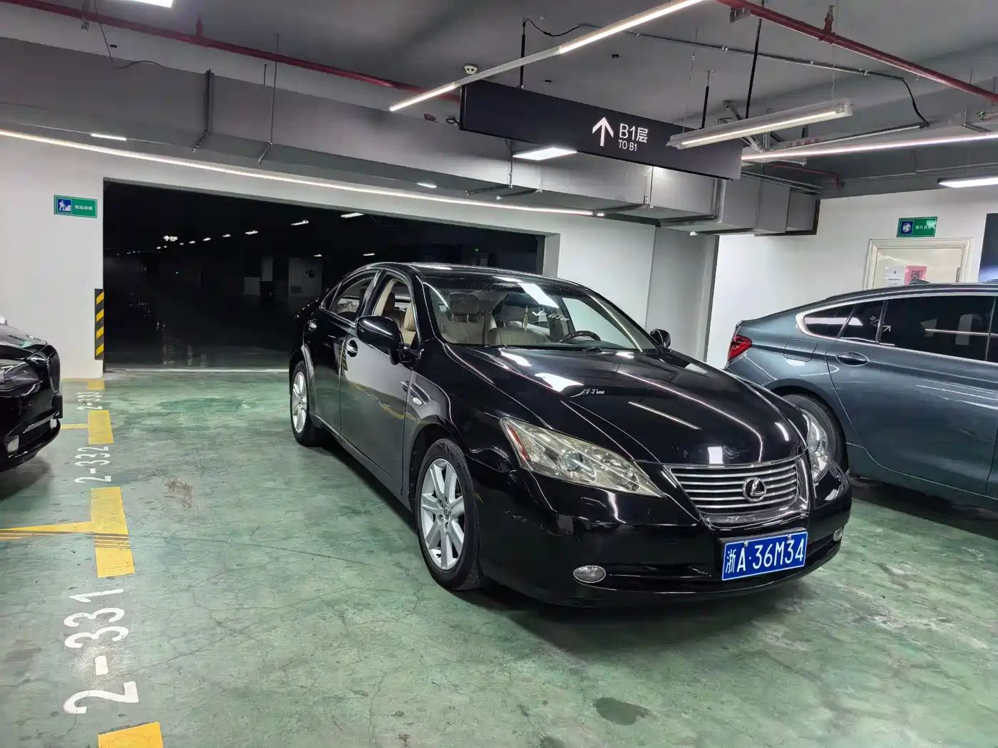 Фото 3 - Lexus ES