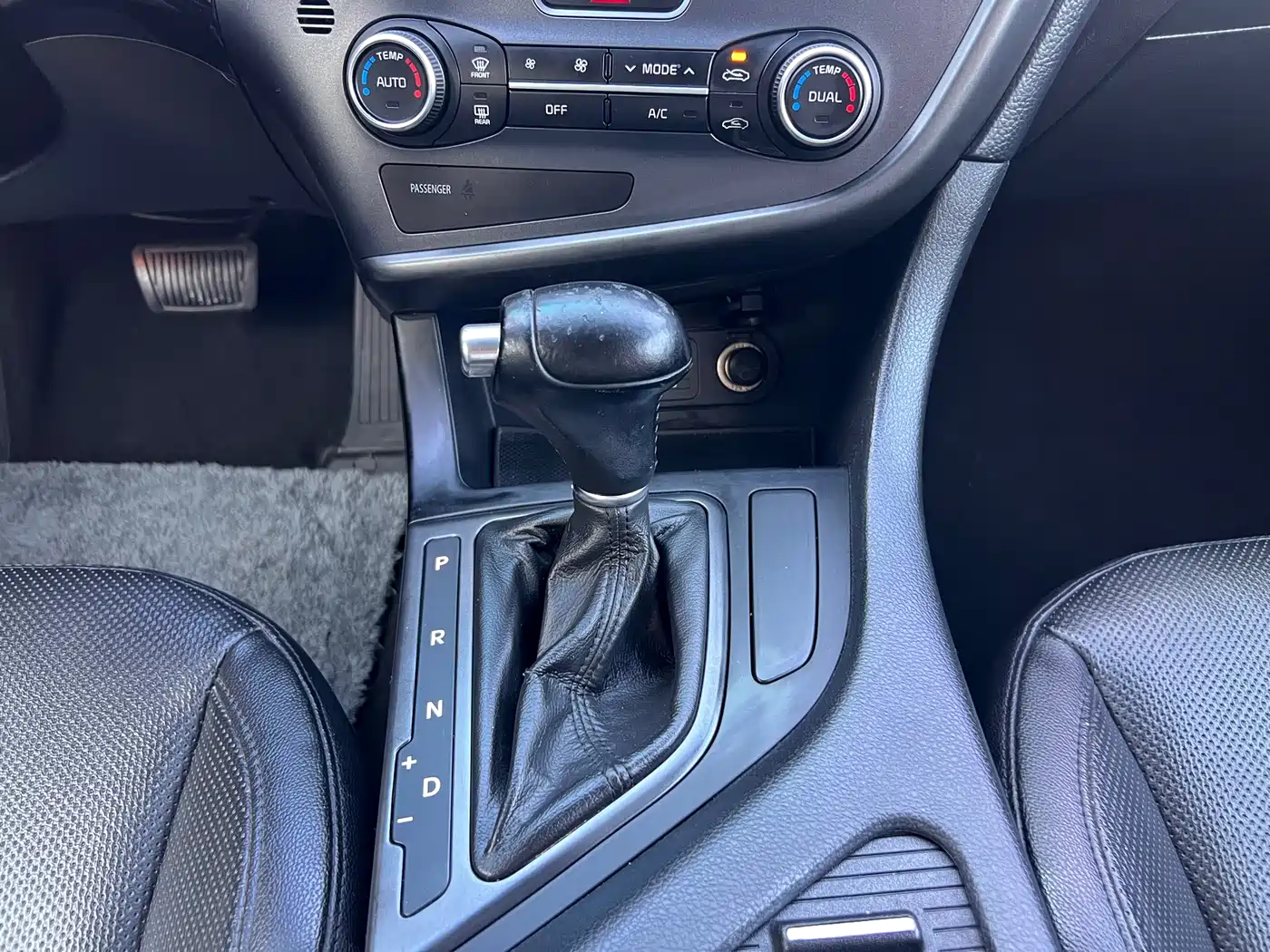 Kia K5 2015 2.0T Automatic Turbo фото 17
