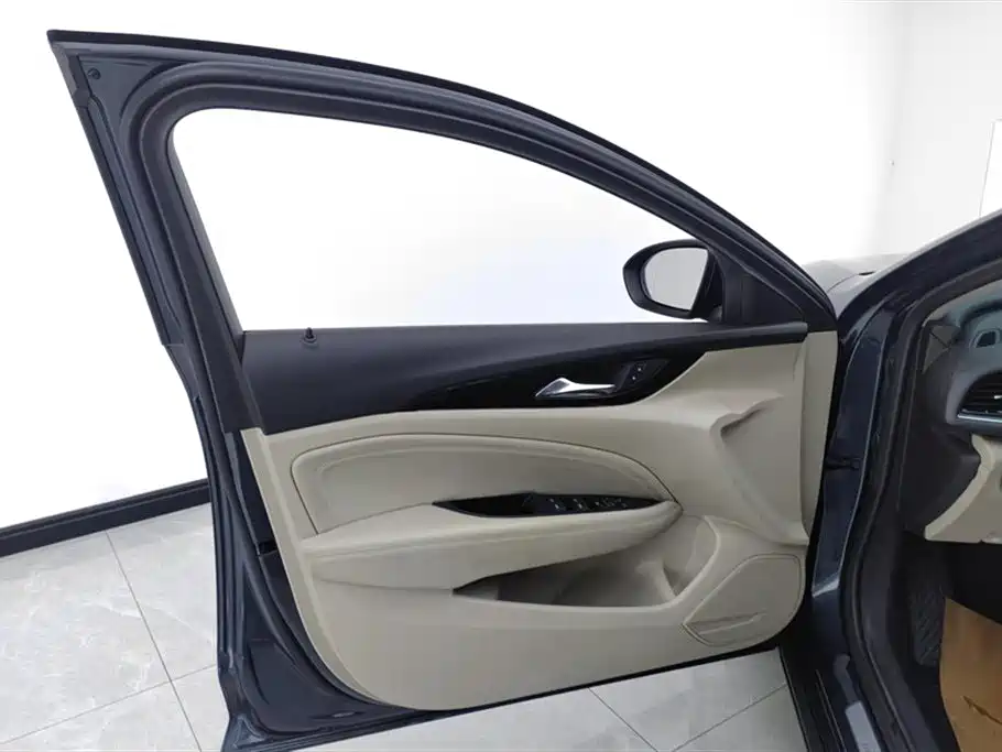Buick Regal 2021 552T Elite фото 7