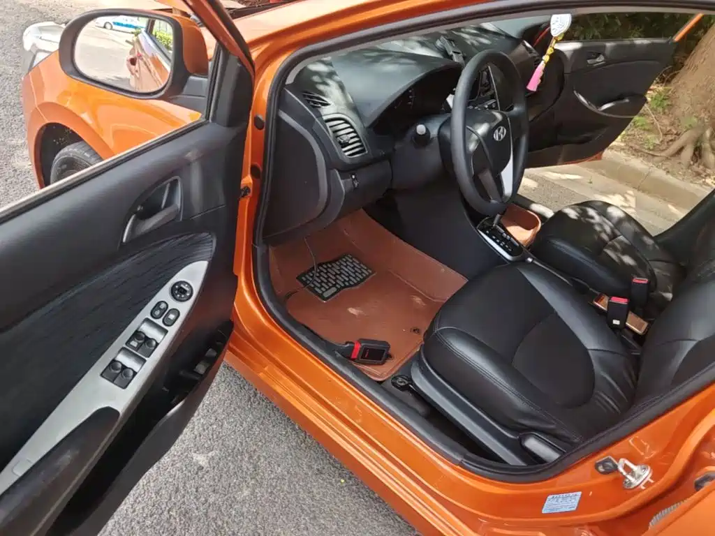 Hyundai Reina 2016 2014 Model 1.4L Automatic GLX