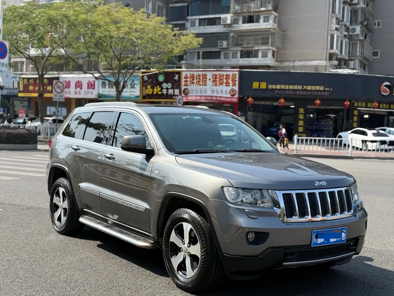 Фото 3 - Jeep Grand Cherokee (Import)