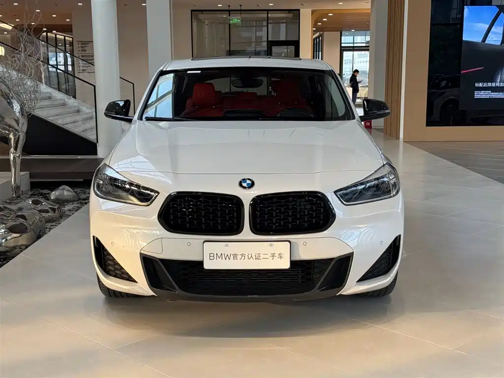 BMW X2 2023 sDrive25i M Sport Shadow Edition фото 8