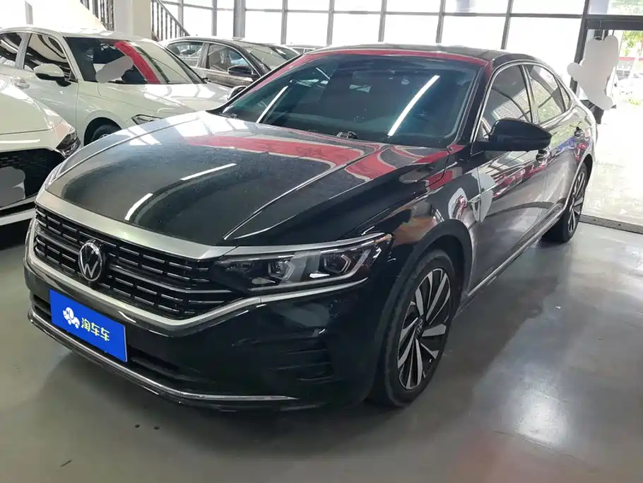 Volkswagen Passat 2022 330TSI Luxury Edition