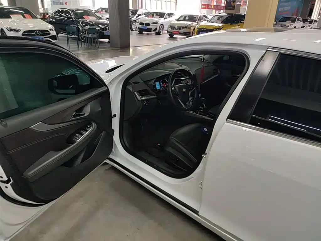Chevrolet Malibu 2018 530T Automatic Trend Edition фото 16