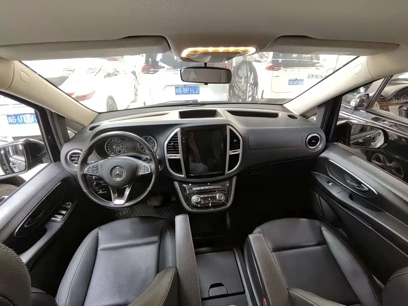 Mercedes-Benz Vito 2018 2.0T Business Edition China VI фото 5