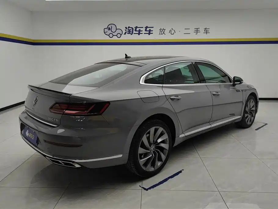 Volkswagen FAW-Volkswagen CC 2023 380TSI Eye-catching Edition фото 3