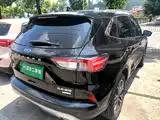 Фото 7 - Ford Escape