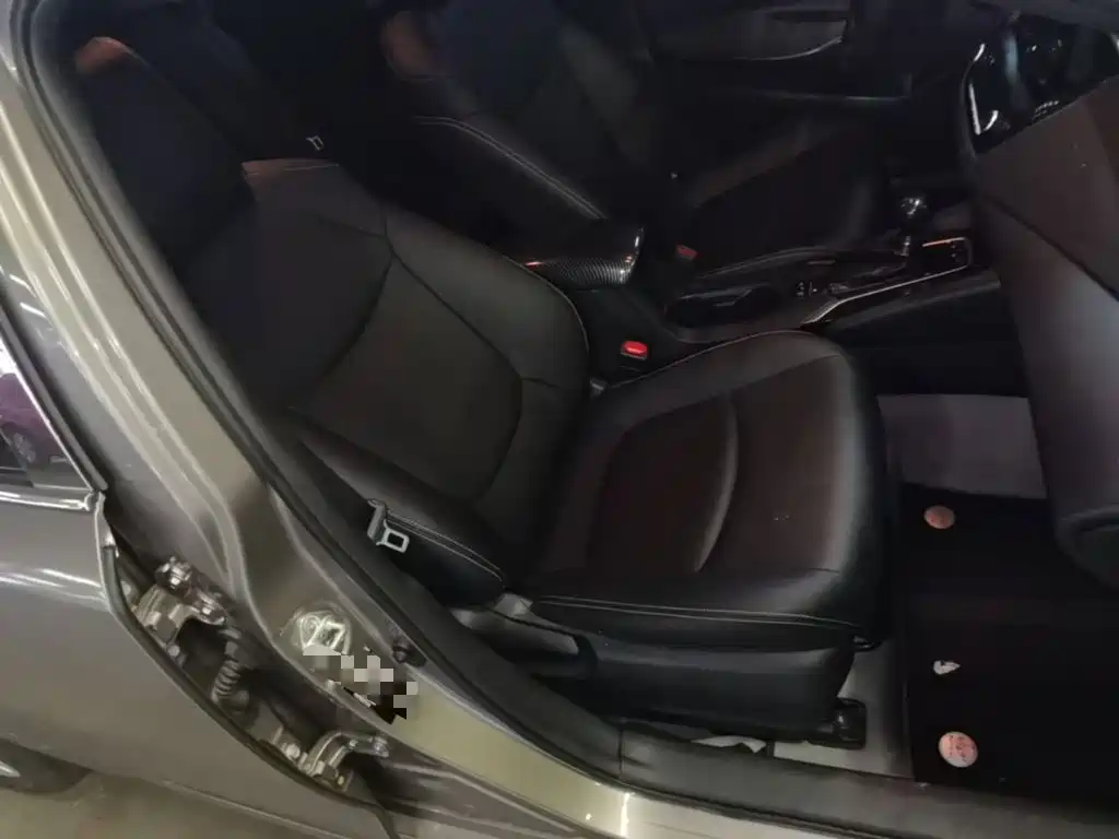 Фото 25 - Toyota Corolla