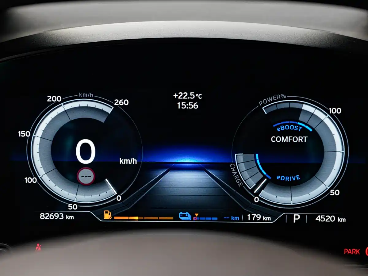 BMW i8 2014 Standard фото 15