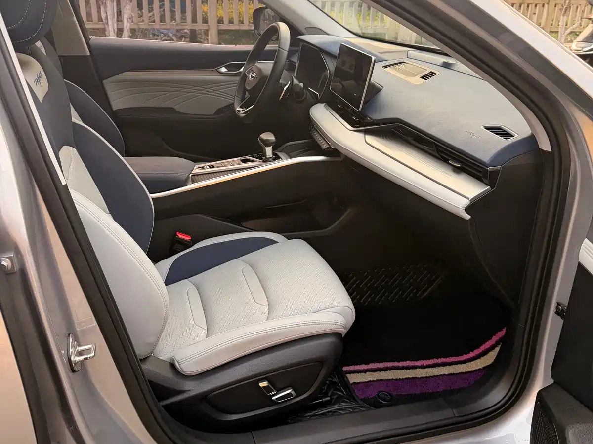 GEELY AUTOMOBILE XINGRUI