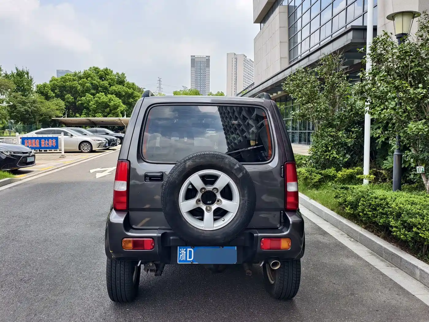Suzuki Jimny (Import) 2011 2011 1.3 AT Navigation Edition
