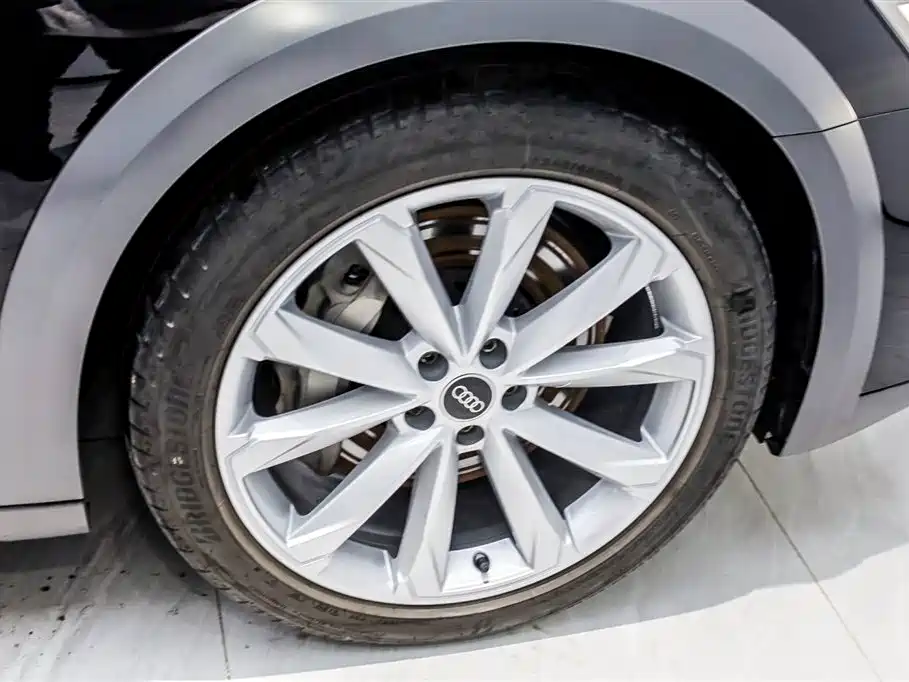 Audi A6 (Import) 2021 allroad quattro Explorer 55 TFSI Premium Off-road фото 23