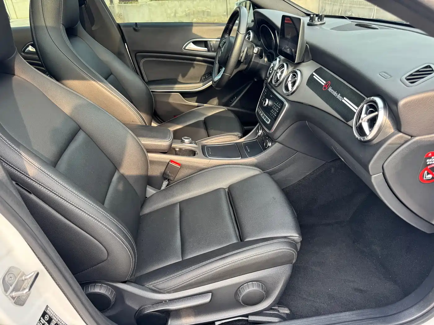 Mercedes-Benz CLA (Import) 2018 CLA 200 Dynamic Edition фото 5
