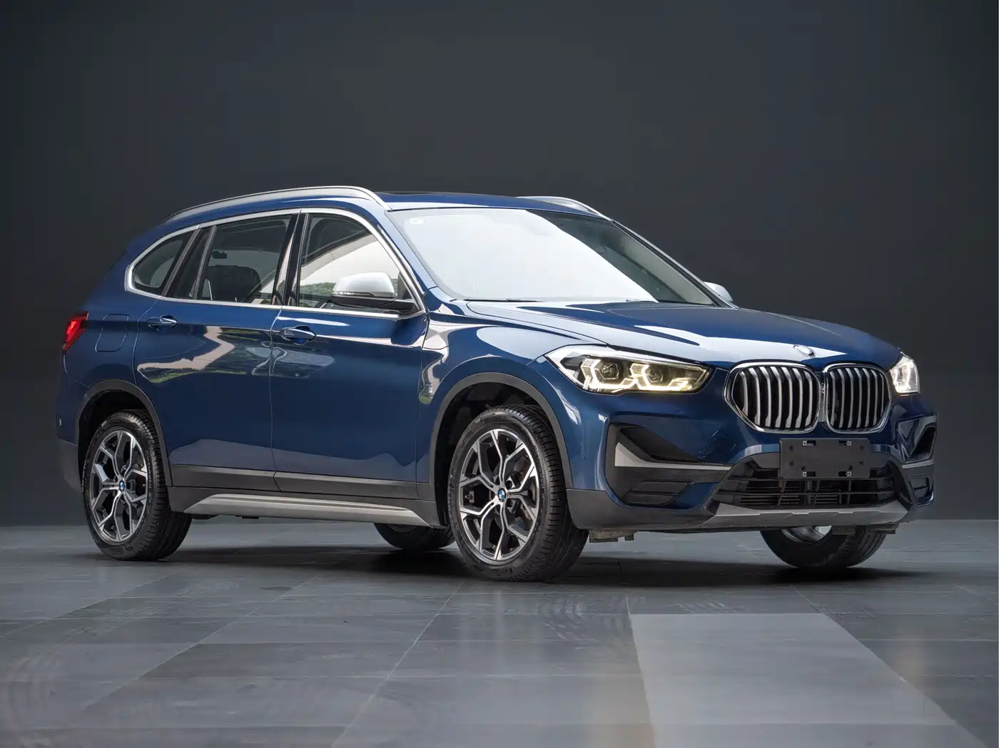BMW X1 2022 sDrive20Li Fashion фото 7