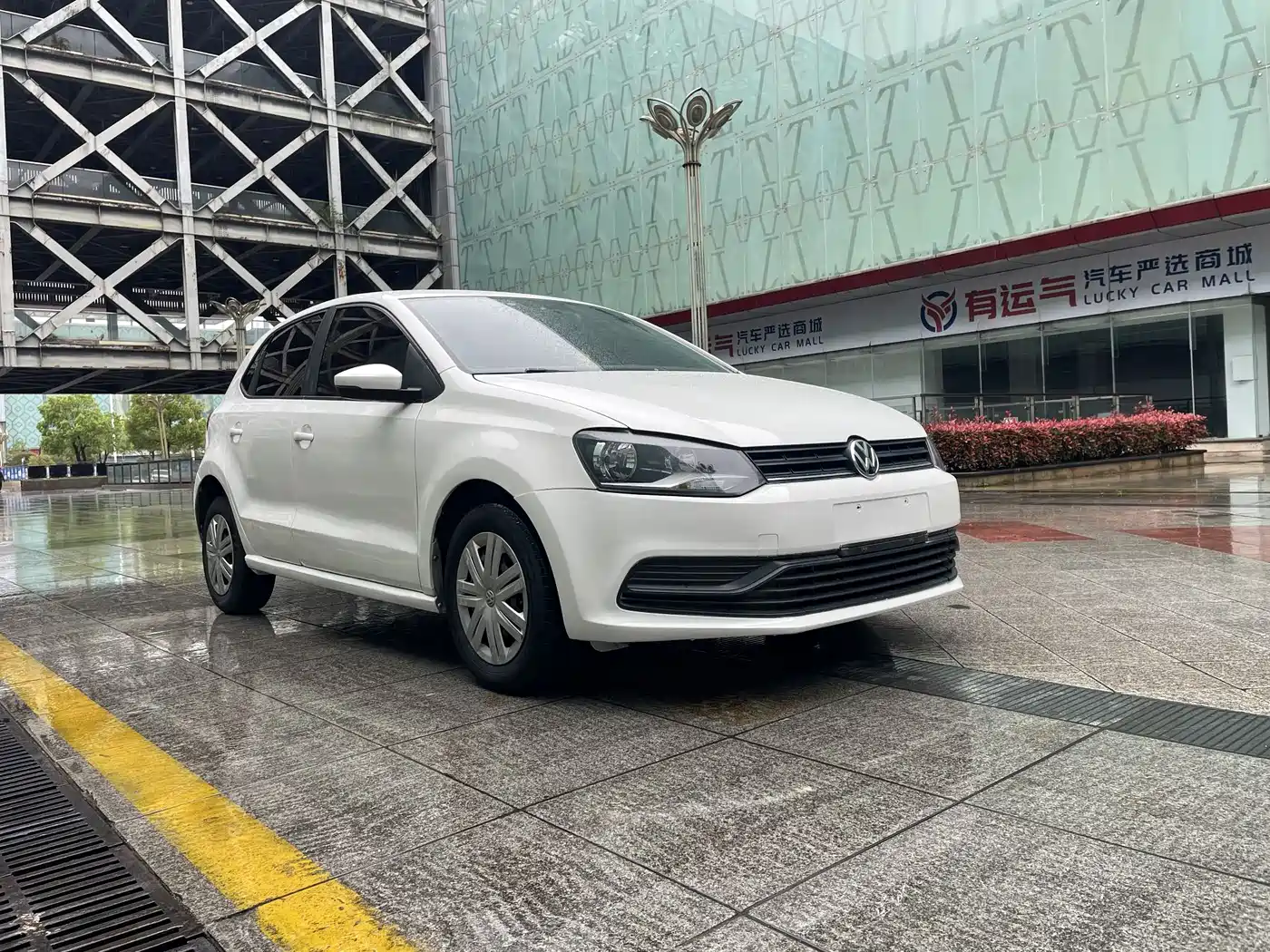 Volkswagen Polo 2018 1.5L Auto Safe Drive фото 3